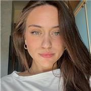 Studentessa universitaria offre servizi di doposcuola (matematica, inglese, storia) per studenti tra elementari, medie e superiori
